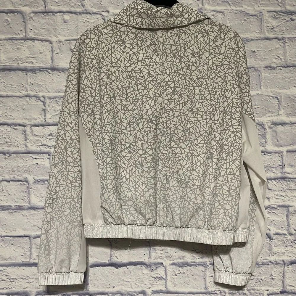Fabletics Layla Reflective Jacket - Picture 13 of 15